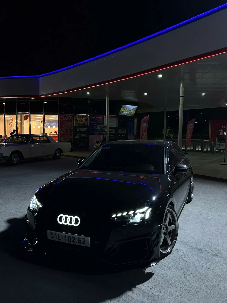 Audi A4 2017 (độ RS4) - ảnh 2