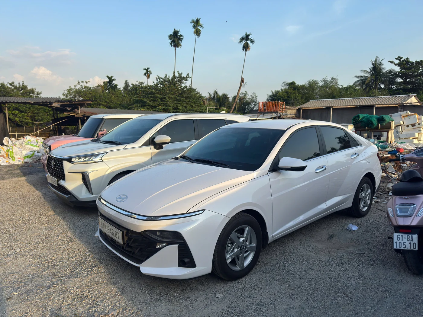 Hyundai Accent - ảnh 2