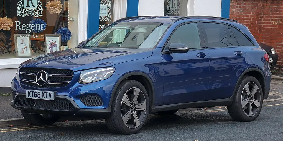 Thuê Mercedes GLC tự lái 2021