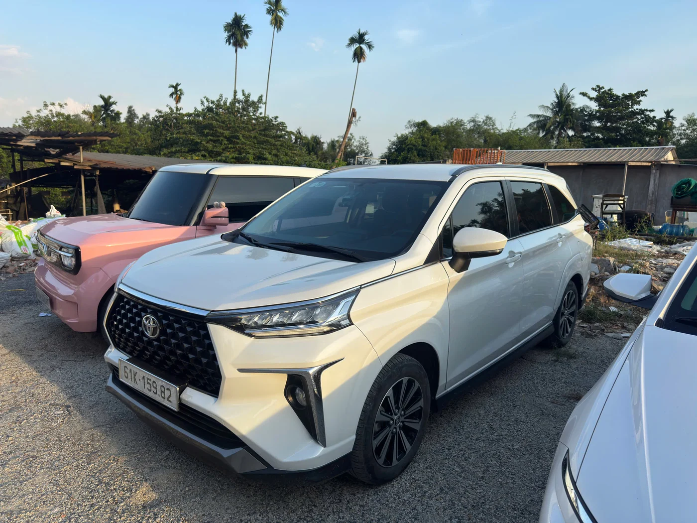 Thuê Toyota Veloz Cross tự lái 2022