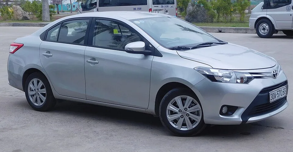 Thuê Toyota Vios tự lái 2023
